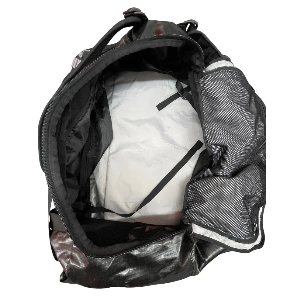Patagonia Black Hole Duffel 90L Black Backpack Straps Travel Luggage Bag 49345